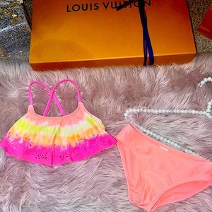 EUC Worn 1x Cat & Jack Target Sunset Scallop Shell 2 Piece Swimsuit Sz S- 6 / 6X